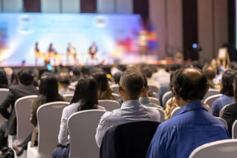 Cómo atraer público a un evento corporativo