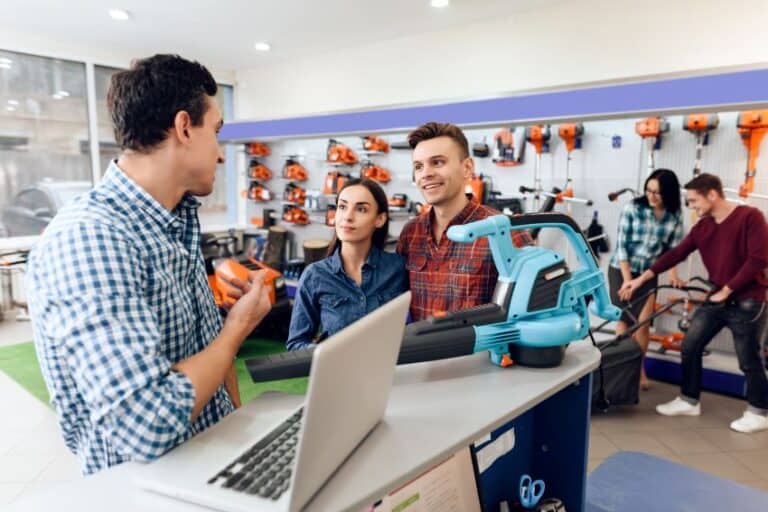 Cómo hacer que los clientes entren a mi negocio